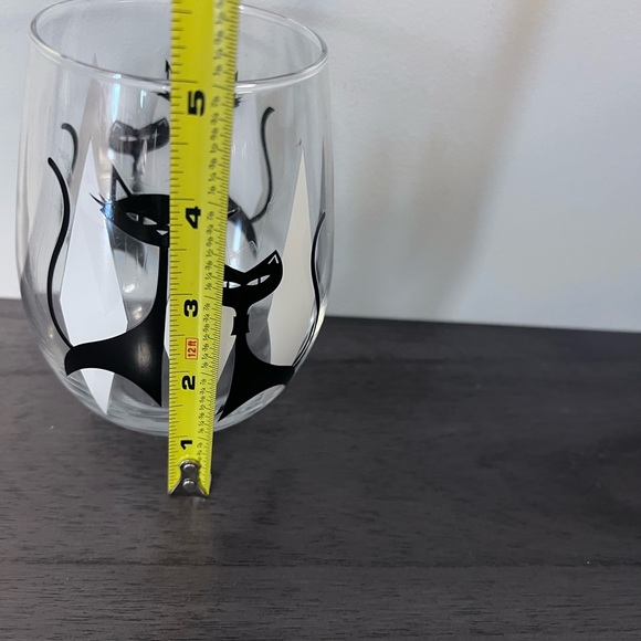 Black Cat Design Stemless Retro Wine Glasses - Picture 4 of 6